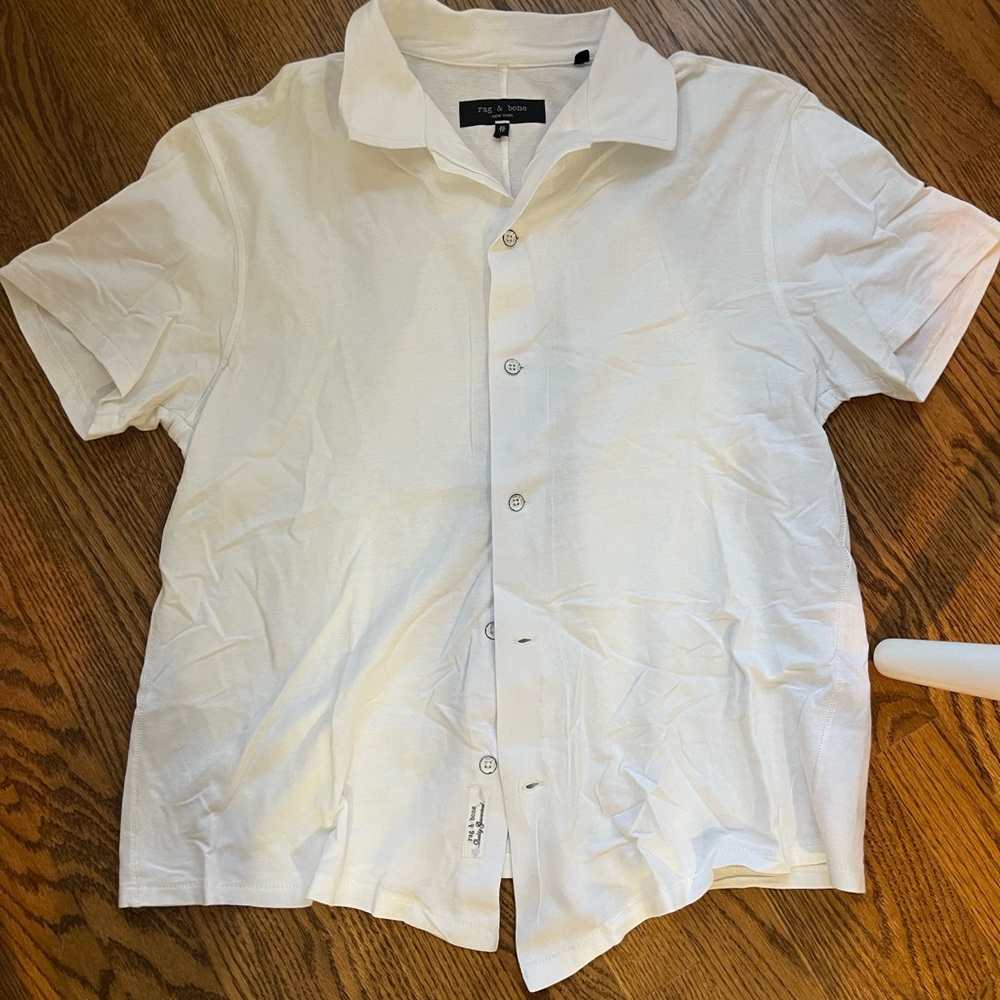 Excellent condition Rag and Bone white cotton shirt.